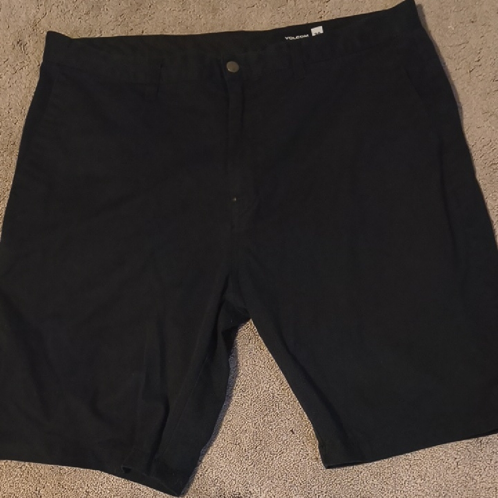 Volcom Men's Black Flat Front Shorts